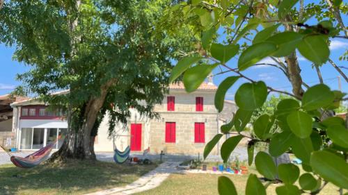Les Artigues-de-Lussac Cama Y Desayuno | Aux abris des vents d'anges