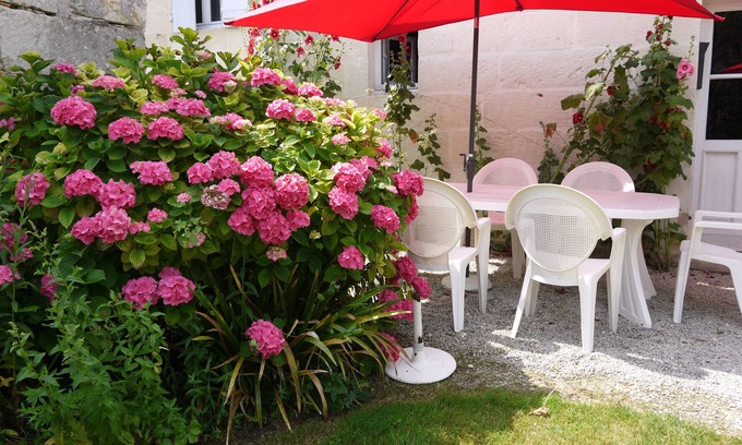 Saint-Georges-des-Coteaux Casa | Aux Chambres des Bujours