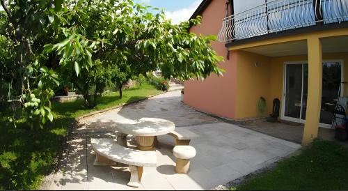Villefranche-de-Panat Apartamento | Aux rives du lac