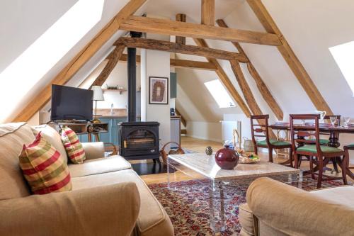 Tremblay-les-Villages Apartamento | Aux Roses et aux Poutres - Jardin - Arrivée Autonome
