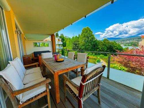 Augsdorf Apartamento | Avío, 2 Bedroom, Terrace, private lake Access