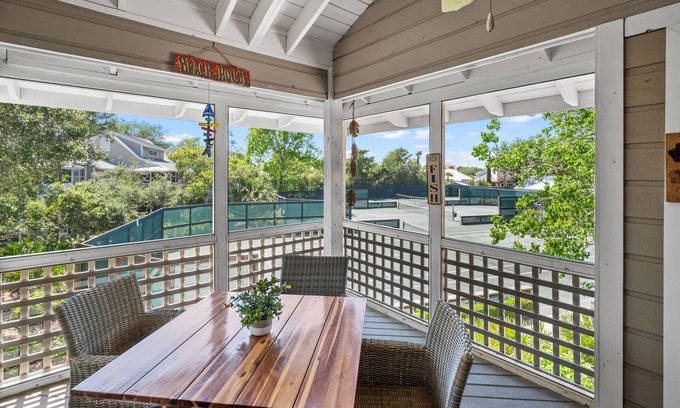 Miramar Beach Cabaña | Beach, pools, tennis, pickleball, hot tub! Cottage overlooking tennis courts!