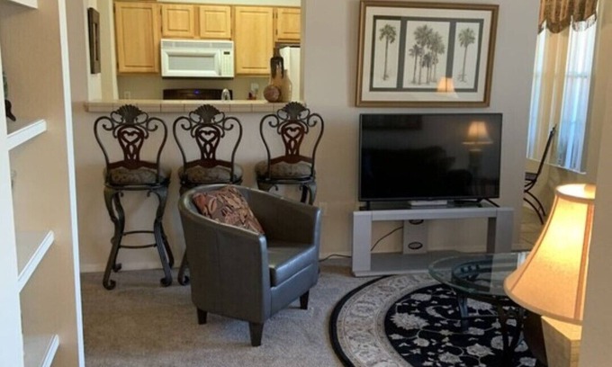 Surprise Condominio | AVAIL NOW TO 11-1-25 AT JUST REDUCED RATES! QUIET 3RD FLOOR UNIT W/ GOOD VIEWS