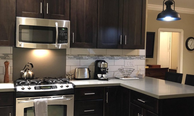 Napa Cabaña | Disponible * Downtown Napa- Bellamente remodelado - 2 habitaciones y 2 baños