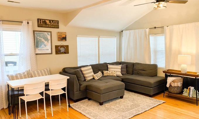 Edgewater Casa | Available for CW 2025 Family and Pet-friendly Edgewater cottage with hot tub in waterfront community