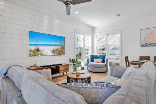 Lakeside at Blue Mountain Beach Casa | Available for Season! Pinkie Preferred Property - Solaris