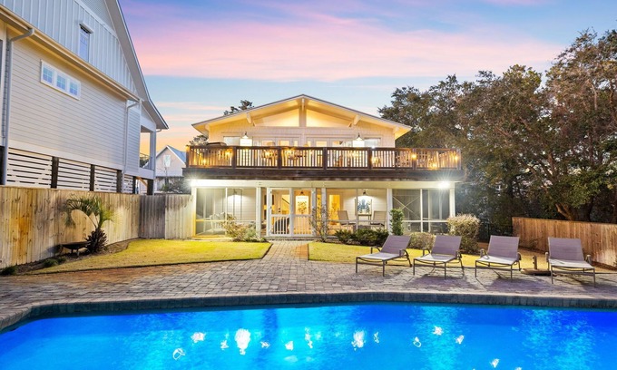 Gulfview Heights Casa | Available for Autumn Stays! Private Pool! 5 Adult Bikes! 30A Beaches!
