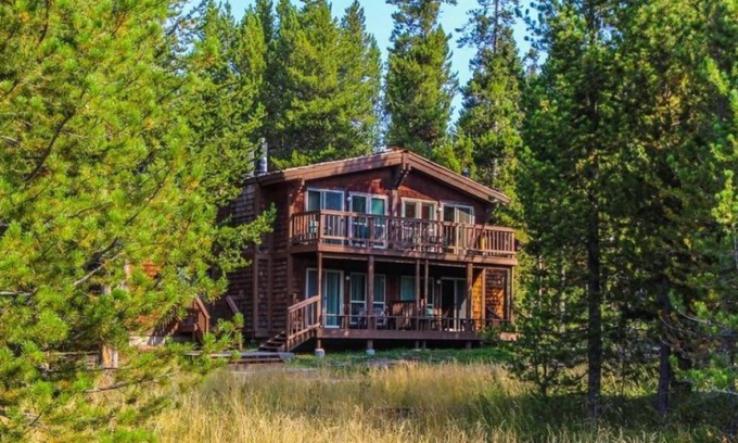 Island Park Condominio | AVAILABLE JULY 25th -July 27th leave the 28th
