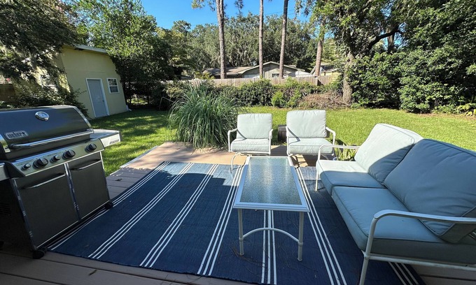 Savannah Casa | Available Now! Early Street Executive Rental- hospitals,HAAF,10 min to downtown
