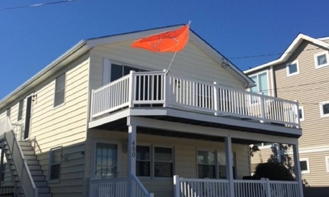 Avalon Casa | AVALON 3br in amazing location; walk to beach and town; pet friendly