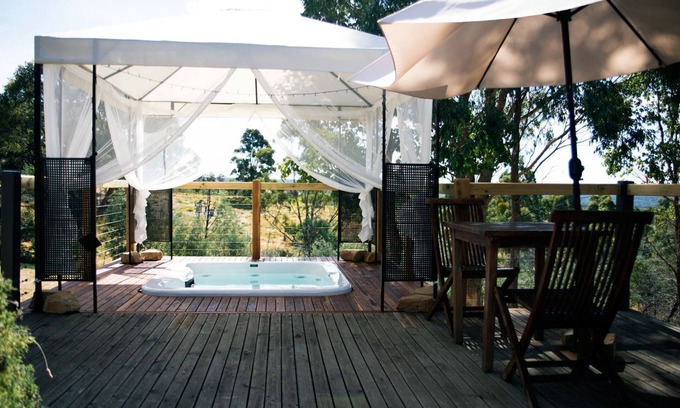 Elevated Plains Cabaña | Avalon private spa villa - idílica escapada para parejas