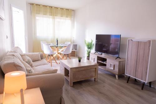 Aguilas Apartamento | Avenida Principal muy cerca de la playa - By Aloha Palma