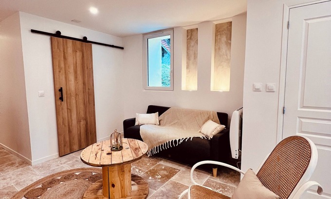 Dampsmesnil Casa | Aveny Spa House