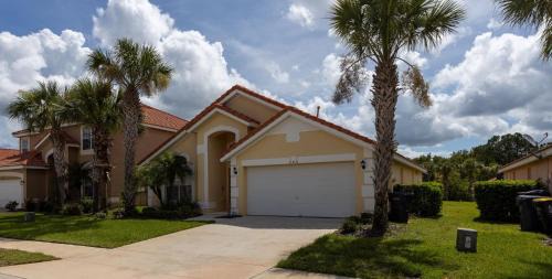 Loughman Casa | Aviana resort near Disney, private pool home, free WiFi, washer and dryer and more