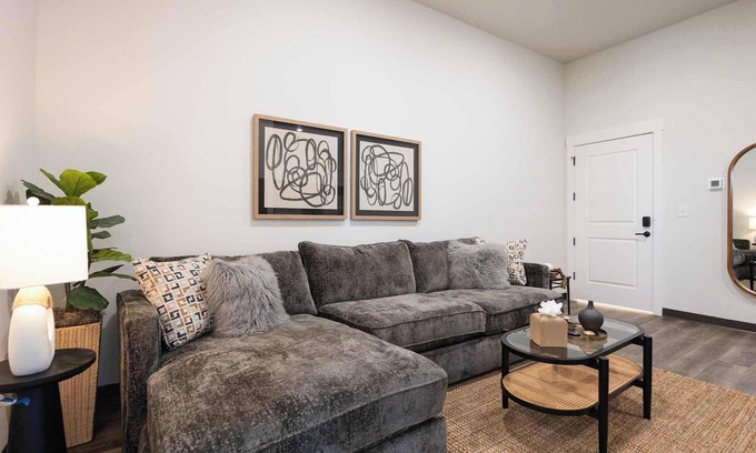 Highfill Apartamento | Aviator - 5 mi to XNA - 15 mi to DT Bentonville