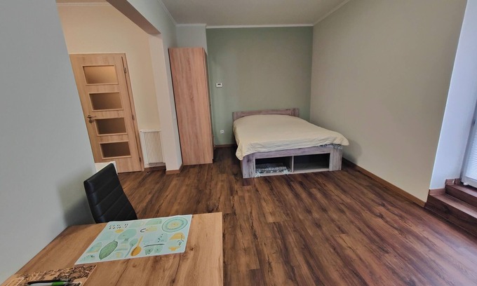 Brezova Apartamento | Avignon - 1 Bedroom Flat on the first floor