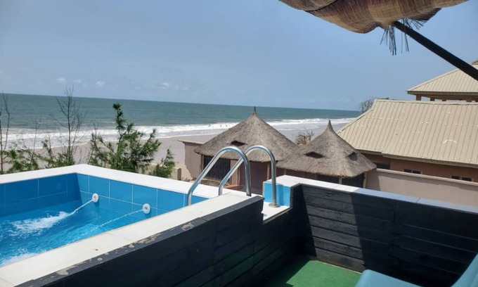 Ofin Hotel | Avista Beach Resort