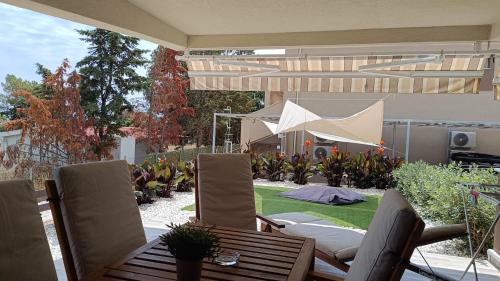 Lefkippos Casa | Avra Vip Villa