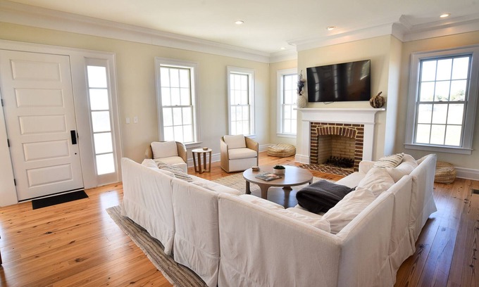 Cape Charles Casa | Award-Winning home overlooking Chesapeake Bay