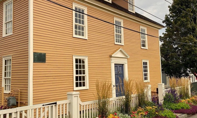 Portsmouth Casa | Award Winning House in Portmouth's South End
