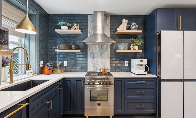Bath Casa | Award Winning Luxury Carriage House a short stroll from town!