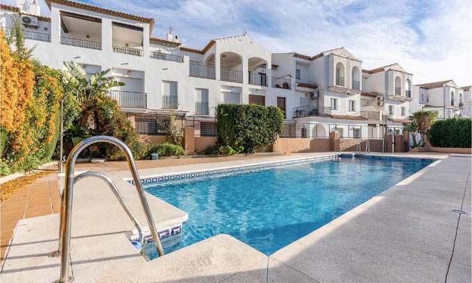 Alcaucín Apartamento | Awesome Apartment In Alcaucín With Wifi