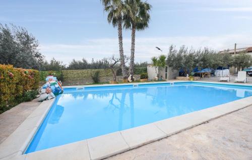 Comiso Apartamento | Awesome Apartment In Comiso With Kitchen