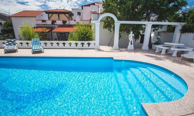Suha Punta Apartamento | Impresionante apartamento en Kampor con.