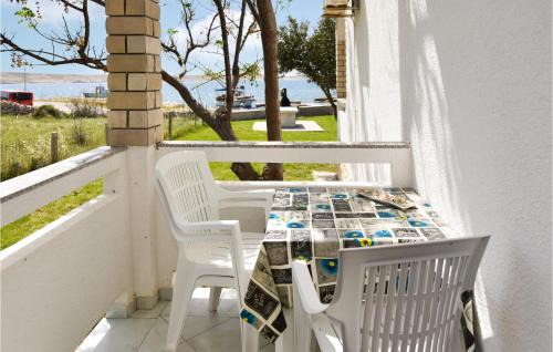 Kustici Apartamento | Awesome Apartment In Kustici