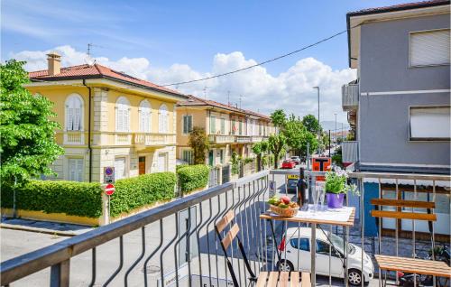Ex Campo d'Aviazione Apartamento | Awesome Apartment In Viareggio
