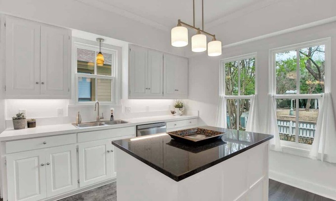 Fredericksburg Casa | Awesome Haus With Gameroom, 4blks to Center of Town!