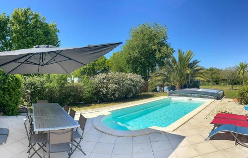 Sainte-Gemme-la-Plaine Casa | Awesome Home In Sainte-Gemme-La-Plaine