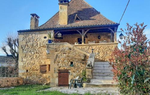 Cenac-et-Saint-Julien Casa | Awesome Home In Cenac-Et-Saint-Julien