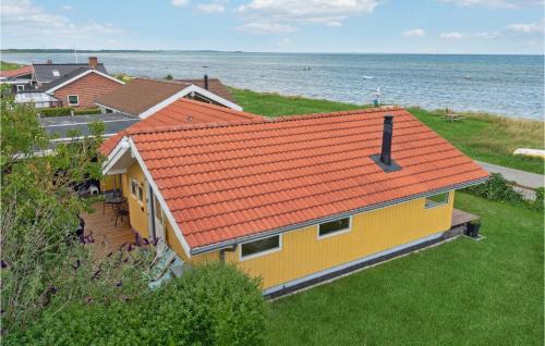 Allingabro Casa | Awesome Home In Allingåbro With Kitchen