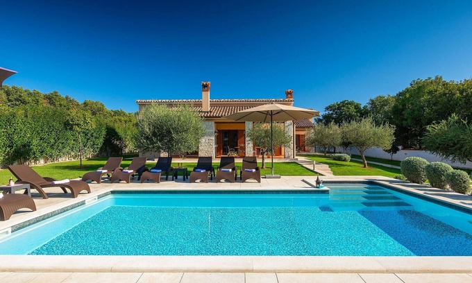 Rebici Casa | Impresionante casa en Barban