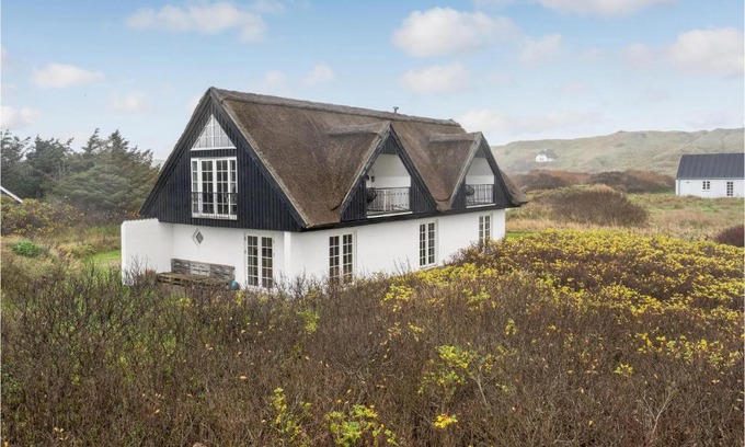 Blokhus Casa | Awesome Home In Blokhus With Wifi