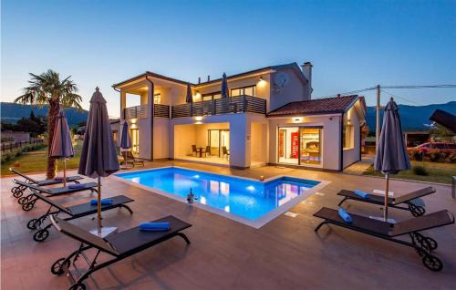 Sarsoni Casa | Awesome Home In Drazice With Wifi