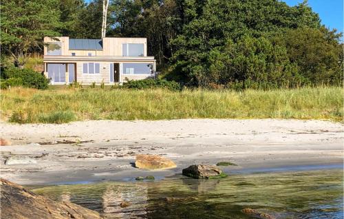 Farsund Casa | Awesome Home In Farsund With Wifi