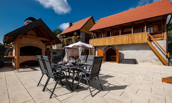 Jastrebarsko Casa | Impresionante casa en Jastrebarsko