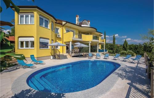 Kostrena Casa | Awesome Home In Kostrena With Wifi