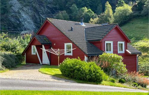 Grimsland Casa | Awesome Home In Lundegrend With Wifi