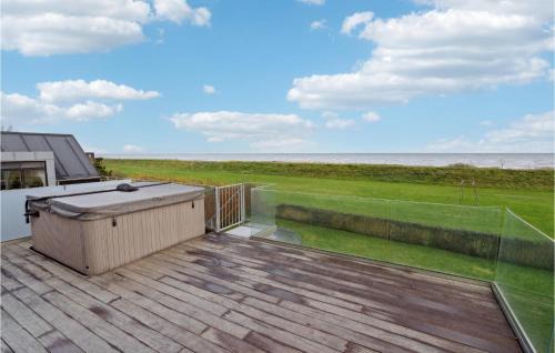 Tørresø Casa | Awesome Home In Otterup With Jacuzzi