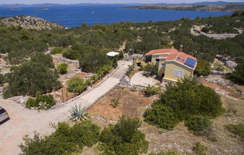 Island Dugi Otok Casa | Awesome Home In Sali With Wifi
