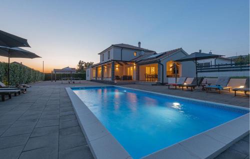 Sibenik Casa | Awesome Home In Sibenik With Wifi