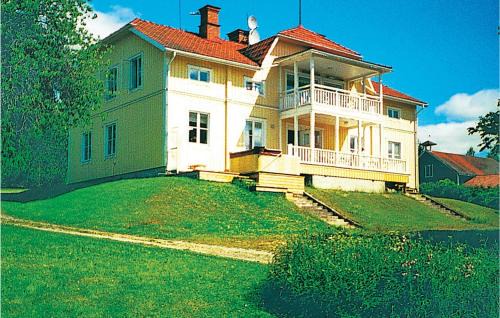 Vintjarn Casa | Awesome Home In Svärdsjö With Sauna
