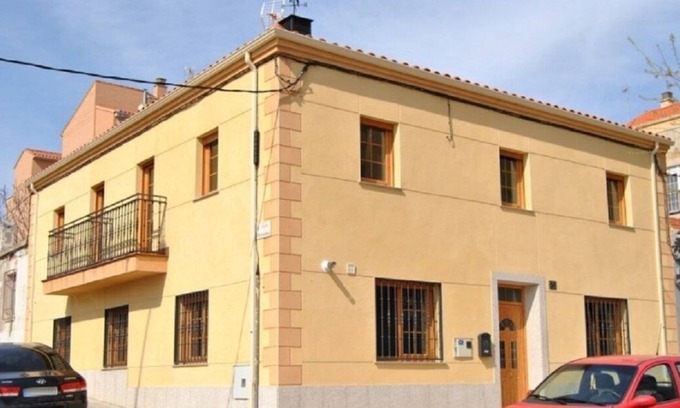 Blanco Casa | Awesome home to big families or friends group in Salamanca (VuT. 37/0000106 )