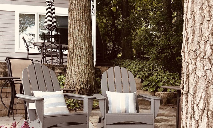 New Munster Casa | Awesome Lake Getaway anytime of year! Come Ski OR Plan for SUMMER Fun!!