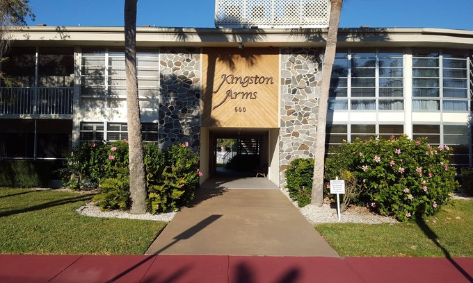 Saint Armands Key Condominio | Increíble ubicación, el condominio de St Armand cerca de la playa y de las tiendas