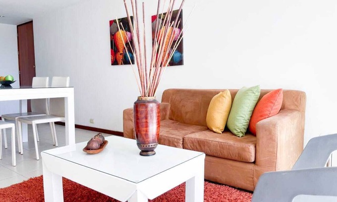 El Castillo Apartamento | Awesome Poblado Gold Mile Medellín