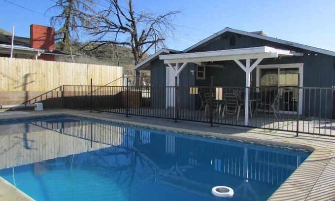 Wofford Heights Casa | Awesome Pool House in the Kern River Valley